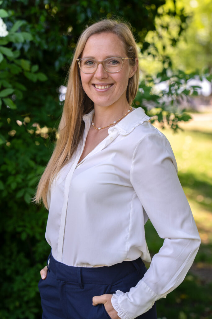Portrait Viktoria Egli-Wittmann von der Trans-In AG